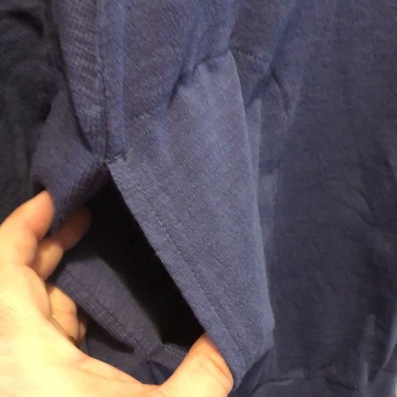 J Jill petite XS blue long sleeved top with pockets - Picture 2 of 8